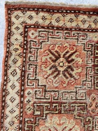 Middle of the 19th Century Khotan Rug in original condition.
Size: 75x100 cm                     