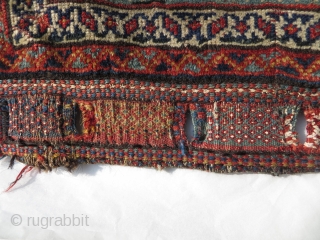 Lovely tribal Persian bag (Khamseh)very fine-spun good rich vegetable dyes with a piece of silk Pale green.good condition size 116x60cm             