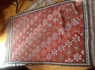 Qashqai Kilim
good condition, little repairs
expert hand washed
140x240 cm                         