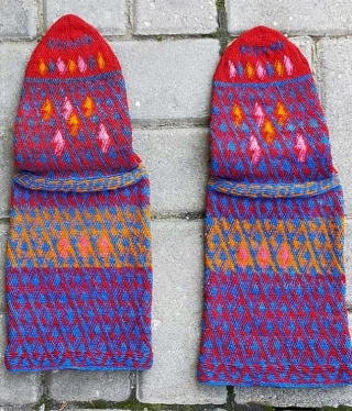 West anatolia, Yuncu tribe socks .                           