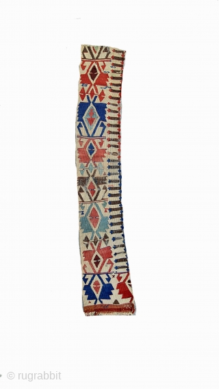 Size : 30x180 cm,
Central anatolia, Konya (Hotamis)
Fragment.                          