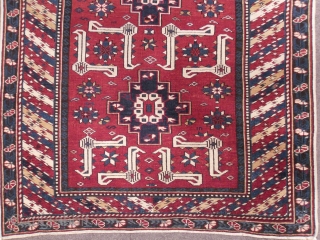 Caucasian Kuba Karagashli Rug, 5.3 x 3.4 ft (161x104 cm), second half 19th century, very good and original condition.              