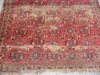 Central Asian Carpet. 5'11"X8'4"....180X254 Cm. All wool.                          