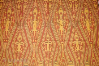 Fine Pua Kumbu ceremonial cloth Iban Dayak people Borneo Sarawak with Ancestor / Guardians motif, early to mid 20th century. Cotton Ikat Natural dyes. size: 256 cm x 132 cm.   