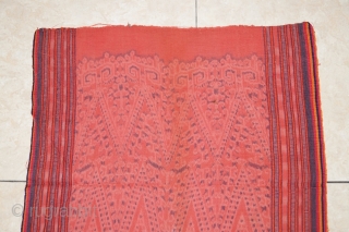 #RB021 Borneo kain kebat woman ceremonial skirt Kalimantan Indonesia, hanspun cotton natural dyes warp ikat, good condtion, early to mid 20th century, size: 122 x 54 cm      