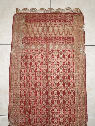 #rb026 Minangkabau female ceremonial shoulder cloth, Minangkabau people west sumatra Indonesia, late 19th century silk gold threat natural dyes weft ikat supplementary weft weave, good condition with small holes, size: 176 cm  ...