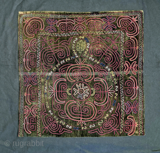 An excellent antique Kirghiz / Kyrgyz silk suzani embroidered squared hanging. It is a relatively early example, dating to 3rd quarter of the  19th Century. Exceptionally precise and fine chain-stitched silk  ...