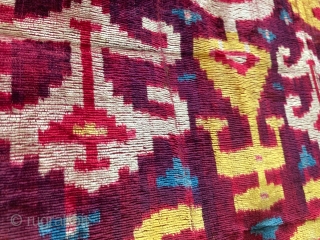 An excellent museum grade antique Uzbek silk velvet / Bakhmal Ikat fragment dating to the 19th century Bukhara. Silk velvet Ikats are some of the most coveted of all Central Asian Ikats.  ...