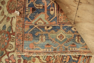 Lovely old Bakshiash carpet, wonderful design and colours. Worn. 300 x 327cm / 9'10" x 10'9"                 