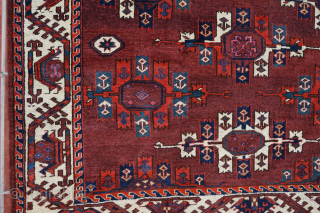 An Early Yomut Kepsi Gul Carpet. 190cm x 330cm                        