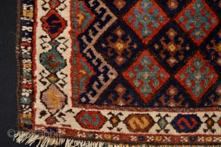Full Pile end 19th century or circa 1900's Kurdish Bagface 
Beautiful natural colors with top faded expencive fuchisine at the time..
one old patch.. nevertheless very actractive and collectible tribal kurdish art..
  