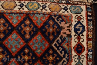 Full Pile end 19th century or circa 1900's Kurdish Bagface 
Beautiful natural colors with top faded expencive fuchisine at the time..
one old patch.. nevertheless very actractive and collectible tribal kurdish art..
  