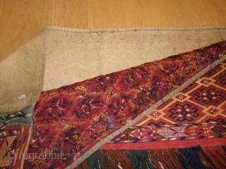 Yomut with Silk complete
Tassel and Fringel are original no damage

Very good condition                     