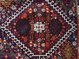 Shiraz Bagface 
Size:60x67 cm / 24x26 inc                          