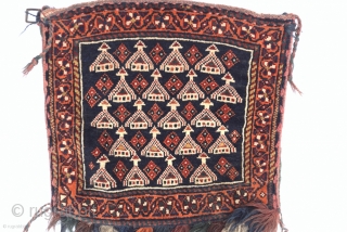 Afşhar pile chanteh with tassel and beads early 20th century size :34 x 28Cm 11 x 11inches                