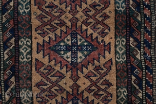 Late 19th century beluch balesh
size:90 x 45 Cm
        3"x1'6"                 