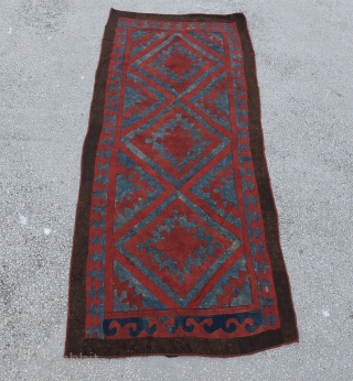  Antique Kirgyz Felt Rug
Size:8'7x3'10"
       258 x 118 Cm...                  