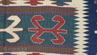 Caucasian Kazak Kilim, Circa 19th Century(some place had been repaired)
size:246x178 Cm
8'4"x6"                      