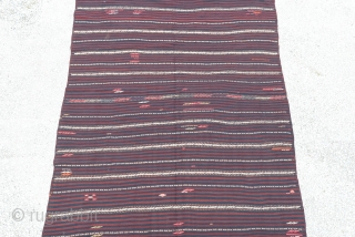 West Anatolian Balıkesir ( YüncÜ ) Kilim Rug- metal thread highlights.Size:205 x 157 Cm
6'9"x5'2"                   