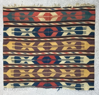 Caucasian Fragment Kilim Mid 19th Century
Size:158x193cm / 5’8x6’4”                         