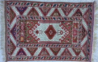 West Anatolian Gordes Rug,beginning of 20th Century 
Size/124x185Cm /4’1x6”                        