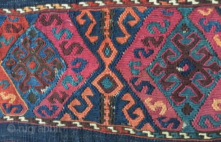 Kağizman Kilim bag Face Northeastern Anatolia 19th Century..
Size:67x72Cm/ 2’3x2’4”                        