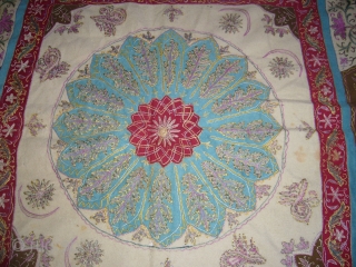 Rare Rasht Textile,with caligrophy,wool with silk,good condition.Size 120*117cm.                         