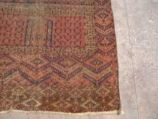 Turkmen Rug with good colors and as found condition.Fine weave and good colors.Size 4'8*3'4".E.mail for more info and pics.              