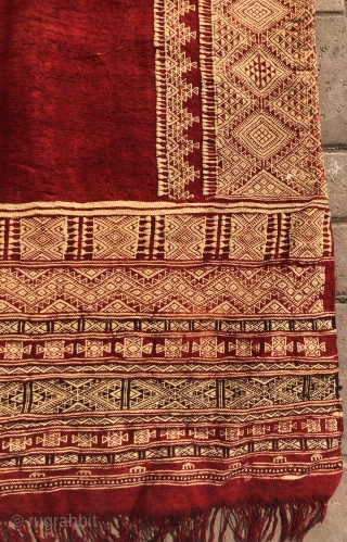 Morrocan Shawl or Kilim woth good condition design and color,Size 7’2”*3’10”.E.mail for more info and pics.                 