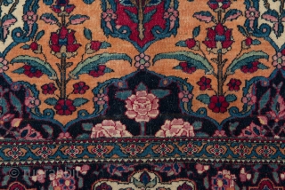  Isfahan carpet 
FT (6.9 x 4.6) M (2.06 x 1.37)                      