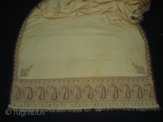 Highly Afgan or Sikh Period Jamawar Long Shawl From Kashmir, India.C.1750.Its Size is 130cmx320cm. Its condition is very good(DSC03848 New).

             