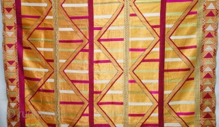 An Rare Sarpallu Phulkari From East(Punjab)India, India. Known As Sarpallu. Floss Silk on Hand Spun Khadi (Cotton) khaddar Cloth (DSC08774).             