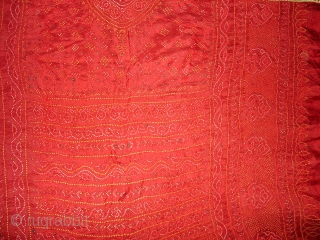 Tie and Dye Silk Odhani(Bandhani)From Kutch Region,Gujarat,India,19th c.Condition is good.Its size is 140cmx170cm(DSC08093New).                    