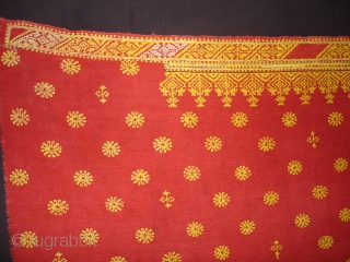 Double Sided Embroidery(Cotton on cotton)Woman's Odhani From Nagour District Of Rajasthan.India.It's size is 142cmX240cm.Condition is Good(DSC02034 New).                