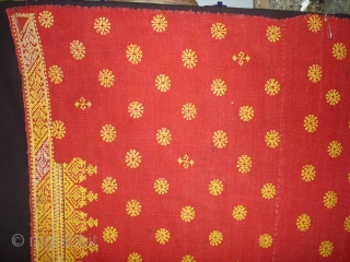 Double Sided Embroidery(Cotton on cotton)Woman's Odhani From Nagour District Of Rajasthan.India.It's size is 142cmX240cm.Condition is Good(DSC02034 New).                