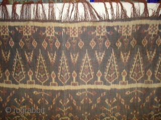 Finely dyed and woven warp ikat shawl from Nggela,Flores in Eastern Indonesia.Patola inspired design.Its size is 120cmX225cm(DSC02448 New).               