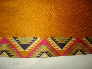 Phulkari From West(Pakistan)Punjab.India.known As Vari-Da-Bagh,Very Rare influence of Panch Rangi Lahariya Design Side Border(DSC00258 New).                  