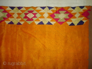 Phulkari From West(Pakistan)Punjab. India.known As Vari-Da-Bagh ,With Rare influence of two Different Design of Panch Rangi Side Borders(DSC04761 New).              