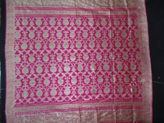 Dupatta handwoven fuchsia silk with zari (Real Silver) from Varanasi, Uttar Pradesh , India. c.1900. Good condition. Its size is 170cmX235cm(DSC06349 New).           