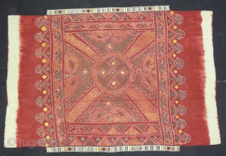 Single Bandh Tie and Dye Odhani From Shekhawati District of Rajasthan. India.Its Very rare Single Bandh Tie and Dye Odhani. Natural Colours On the Khadi Cotton.C.1900.Its size is 135CmX190cm(DSC04988).
    