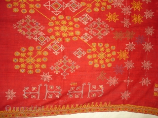 Hand Embroidery(Wool)Odhani Probably From Shekhawati District of Rajasthan.India.known As Lugari.Its Size is 130cmx195cm(DSC00904 New).                   