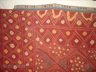 Single Bandh Tie and Dye Odhani From Shekhawati District of Rajasthan. India.Its Very rare Single Bandh Tie and Dye Odhani. Natural Colours On the Khadi Cotton.C.1900.Its size is 145CmX200cm(DSC04960 New).   