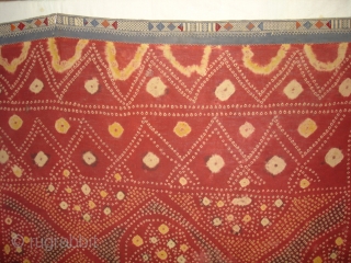 Single Bandh Tie and Dye Odhani From Shekhawati District of Rajasthan. India.Its Very rare Single Bandh Tie and Dye Odhani. Natural Colours On the Khadi Cotton.C.1900.Its size is 145CmX200cm(DSC04960 New).   