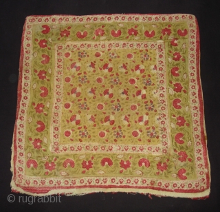 Early Block Print Chakla(Cotton Khadi)From Rajasthan,India.Its size is 72x72cm(DSC09547 New).
                       