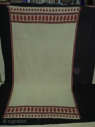 Floral Block Printed Cotton Odhana From Nakhatrana, District of Kutch,Gujarat,India.Its size is 138X260cm.Condition some very small holes.Its Rare piece of Odhana(DSC08140 New).           