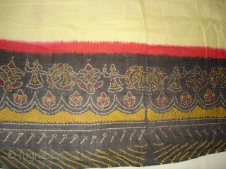 Odhani cotton,Tie and Dye From Rajasthan.India.Its size is 120cmX210cm(DSC04153 New).                       