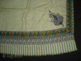 Dorukha Palledar shawl (Pashmina Wool)with Doranga Embroidery From Bengal, India.C.1870.Its size is 130cmX315cm. Good condition(DSC05467 New).                 