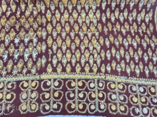 Phulkari From West(Pakistan)Punjab. India. Showing the Beautiful Wheat crop Design With Change of Seasons Colours of Wheat. c.1850-1900.Floss silk on hand spun cotton ground cloth(20210706_152206).        