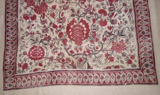 Palampore  Chintz Kalamkari , Hand-Drawn Mordant-And Resist-Dyed Cotton,From Coromandel Coast South India.  India. 

 C.1730 -1760.

Exported to the South-East-Asian Markets

Its size is 104cmX115cm(DSC09125).        