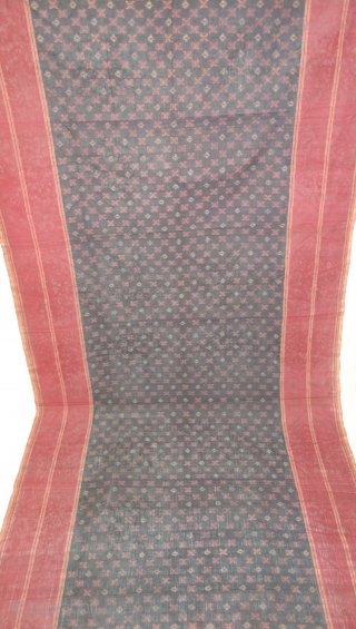 Telia Ikat Rumal or Dupatta,From Andhra Pradesh South India. India.Cotton warp And Weft Ikat.Circa 1900.Its Size is 112X262cm(DSC08169)
               